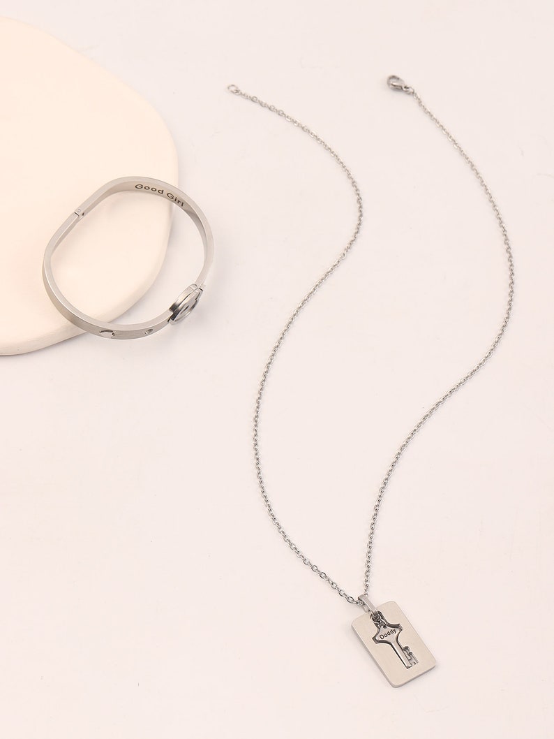 Nexusdrop Locking Love Bracelet